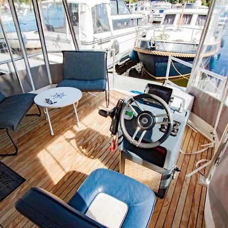 Hausboot Hotel Hennigsdorf Exterior photo